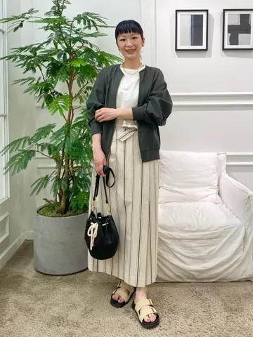 23区 岡本 コーディネート画像