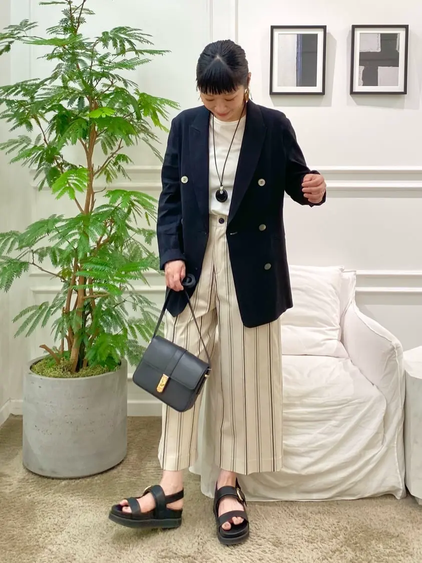 23区 岡本 コーディネート画像