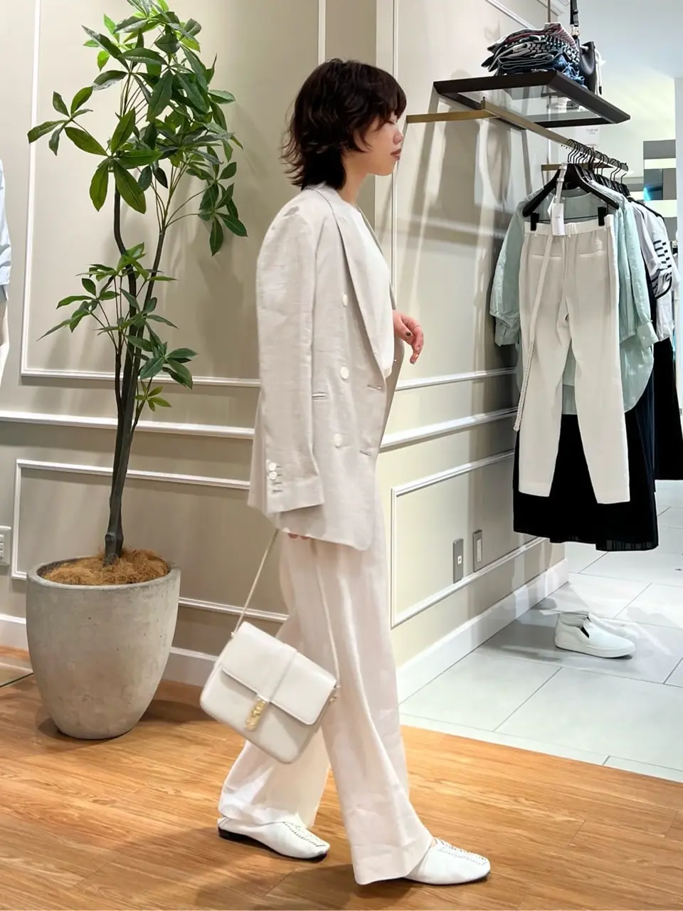 23区 伊藤 コーディネート画像