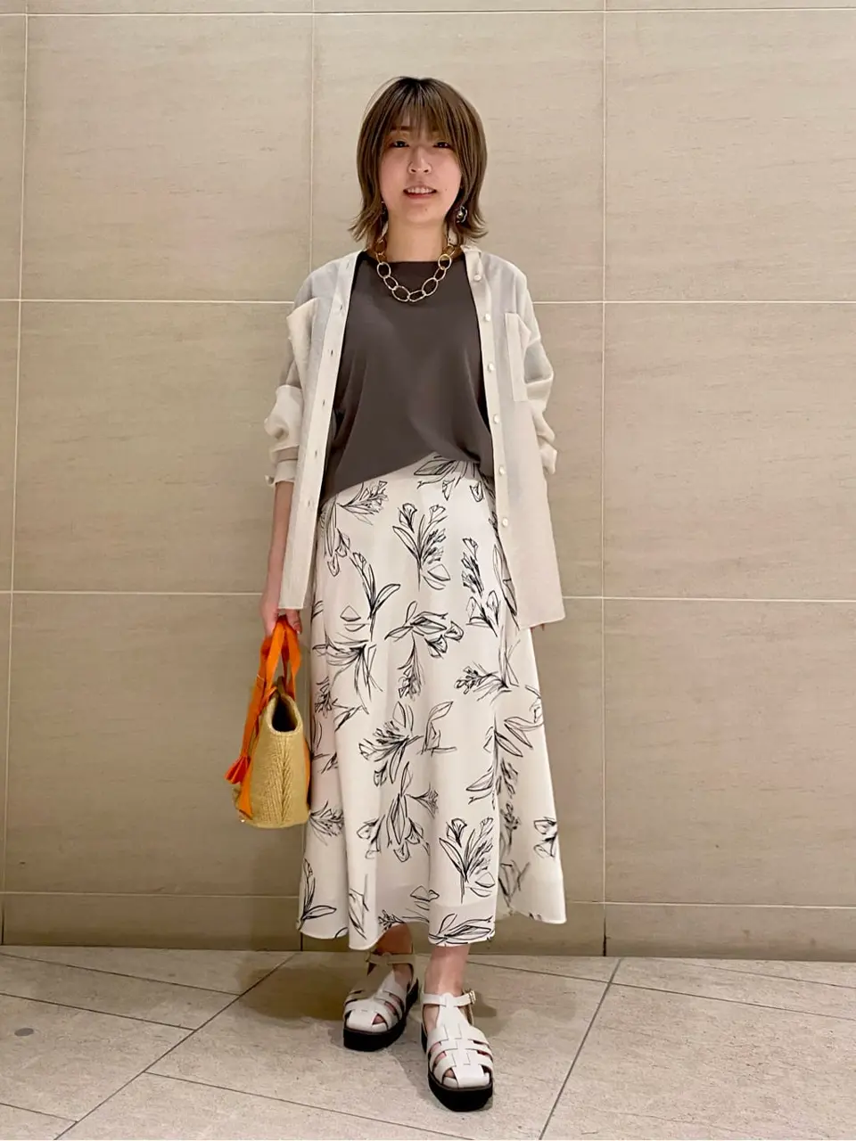  スタッフy コーディネート画像