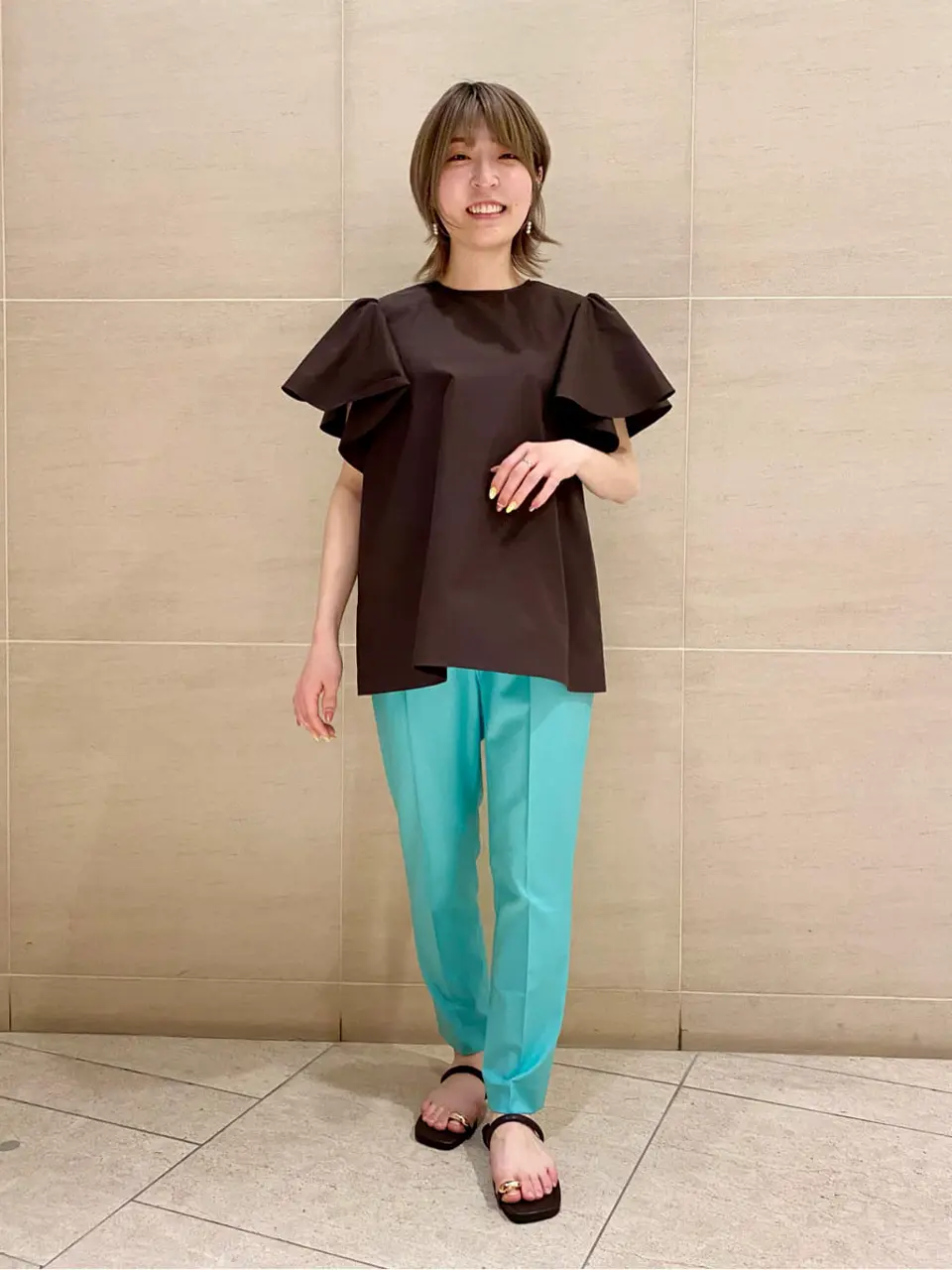  スタッフy コーディネート画像