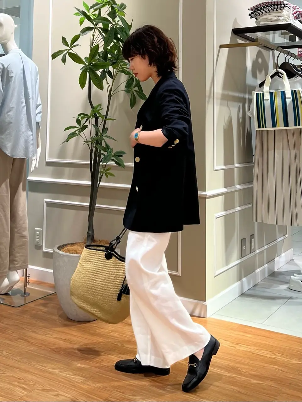 23区 伊藤 コーディネート画像