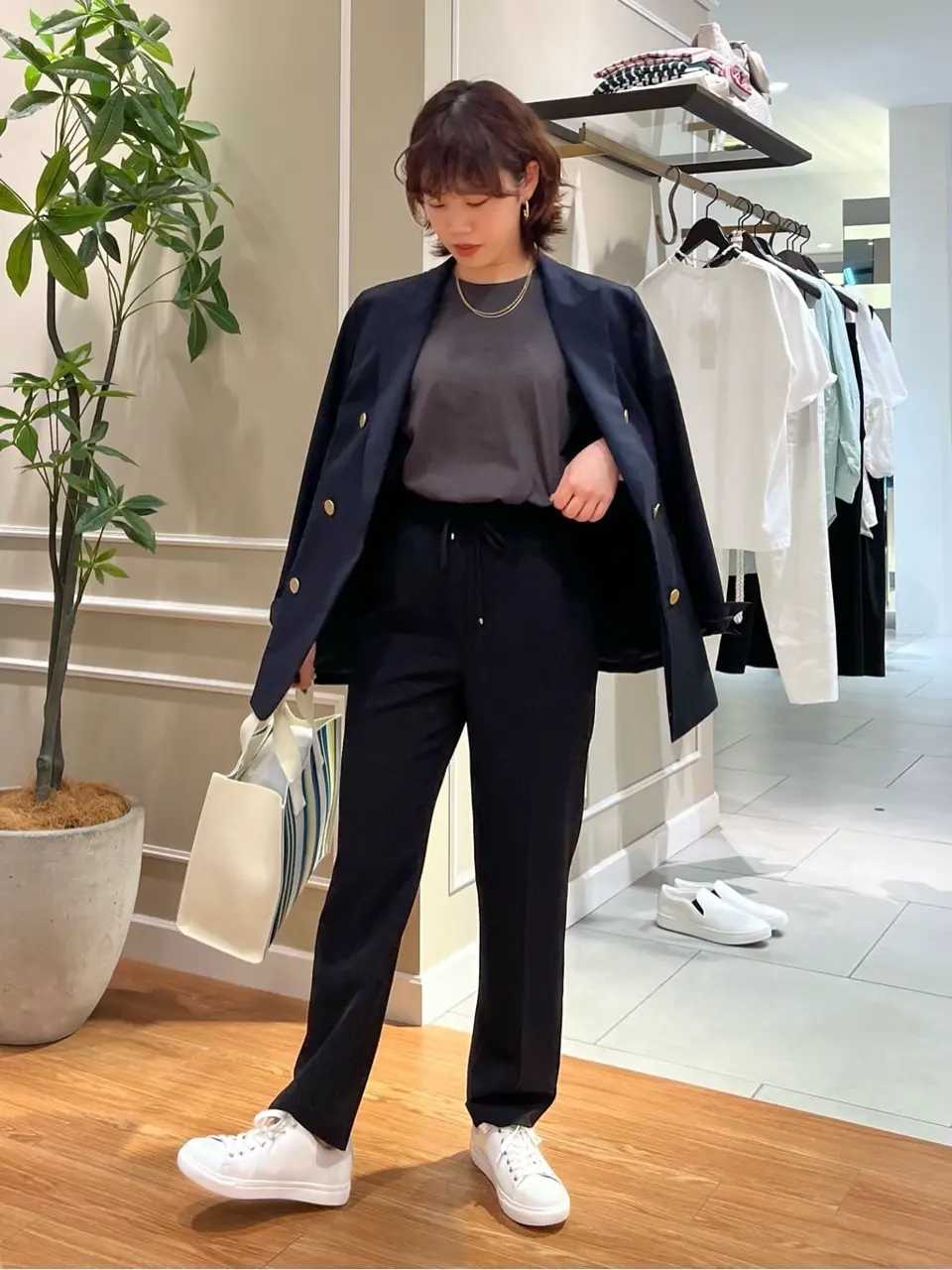 23区 伊藤 コーディネート画像