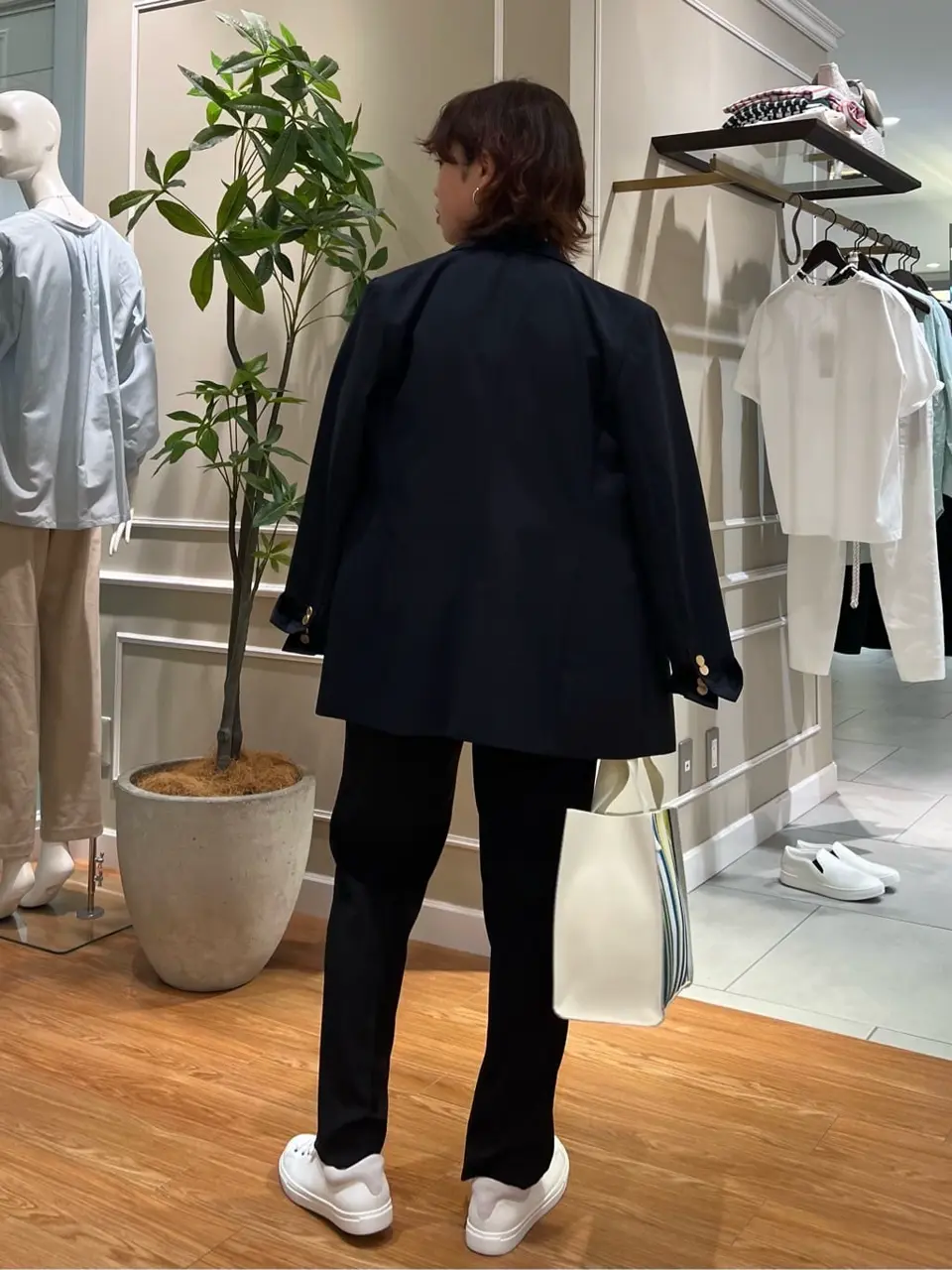 23区 伊藤 コーディネート画像