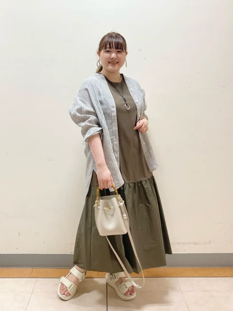 23区 藤原 コーディネート画像