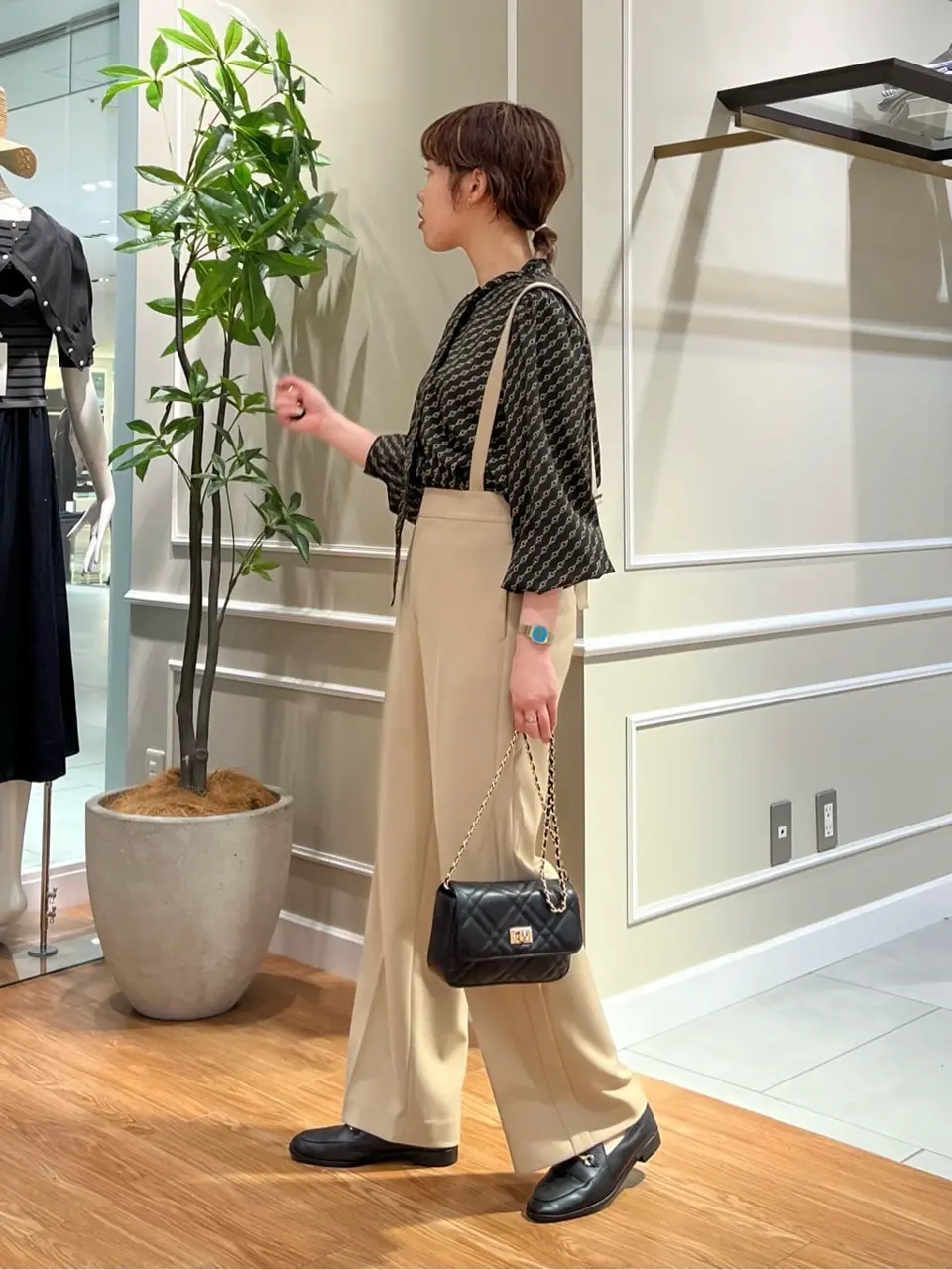 23区 伊藤 コーディネート画像