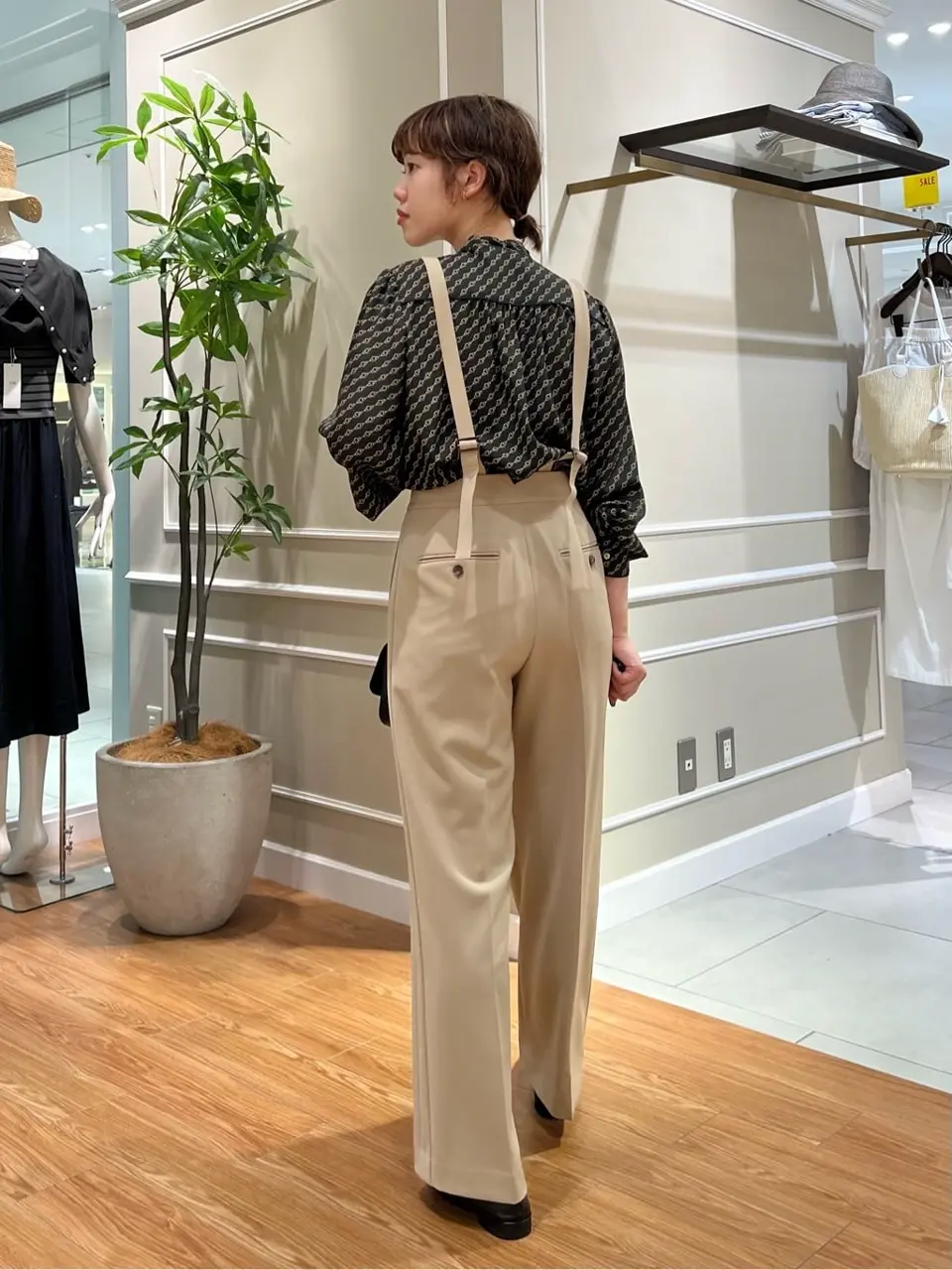 23区 伊藤 コーディネート画像