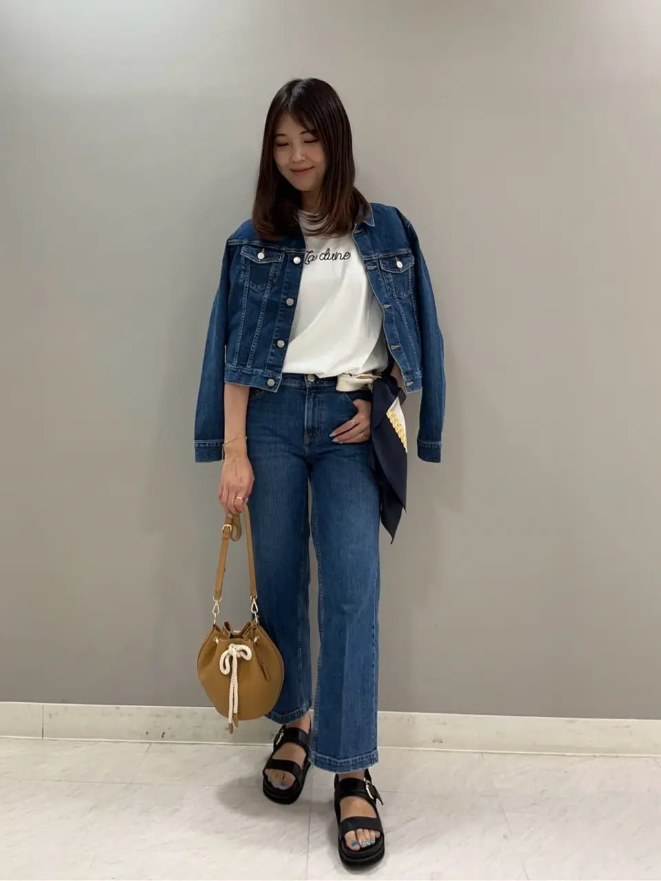  スタッフ コーディネート画像