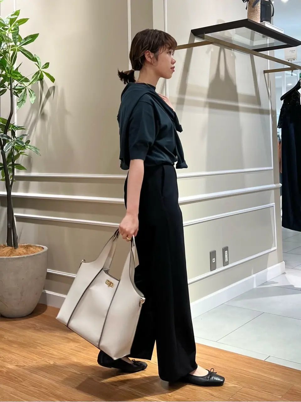 23区 伊藤 コーディネート画像