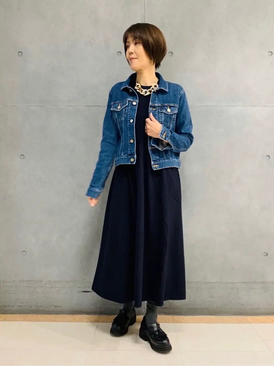  スタッフ  コーディネート画像