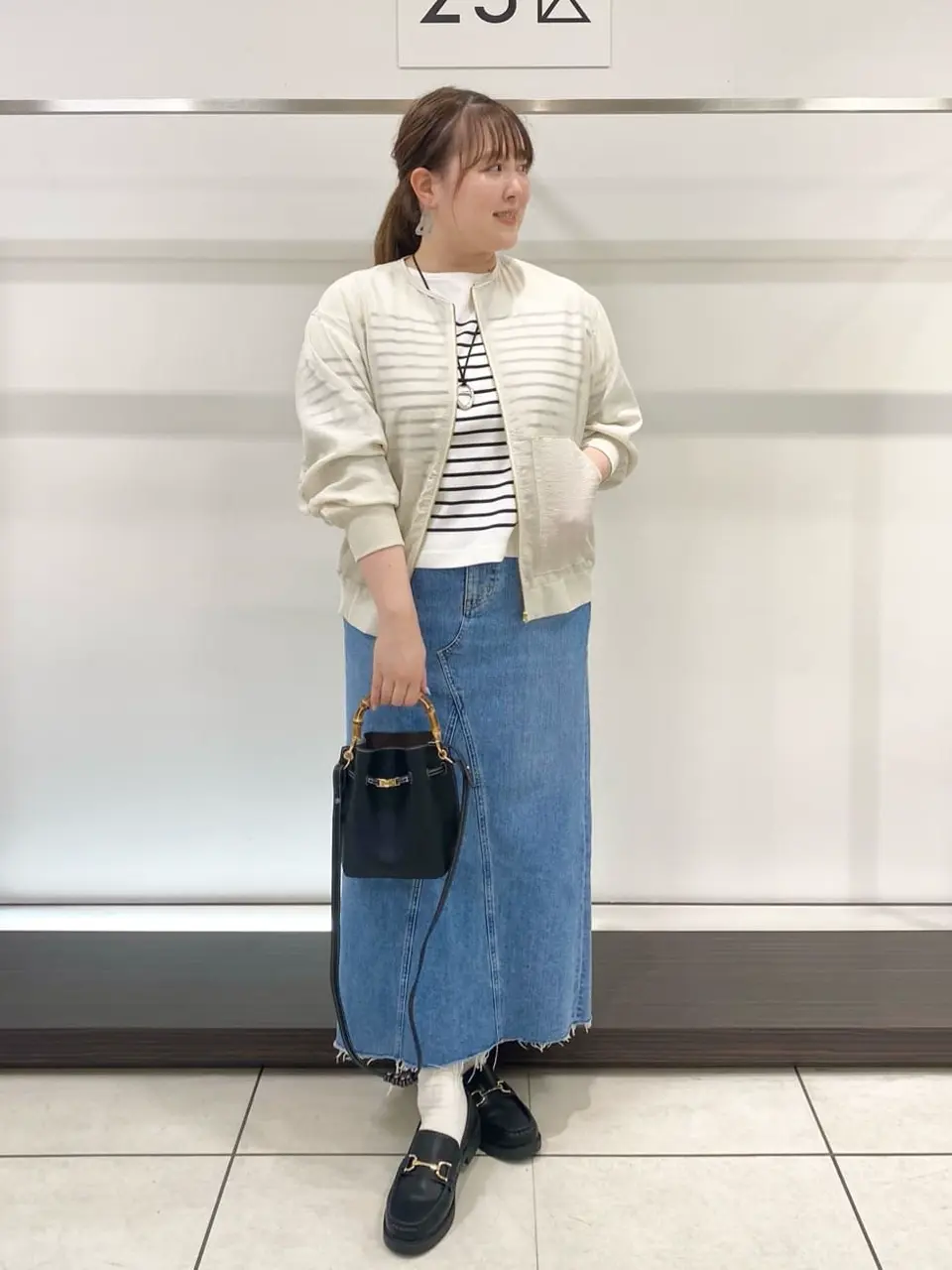 23区 藤原 コーディネート画像