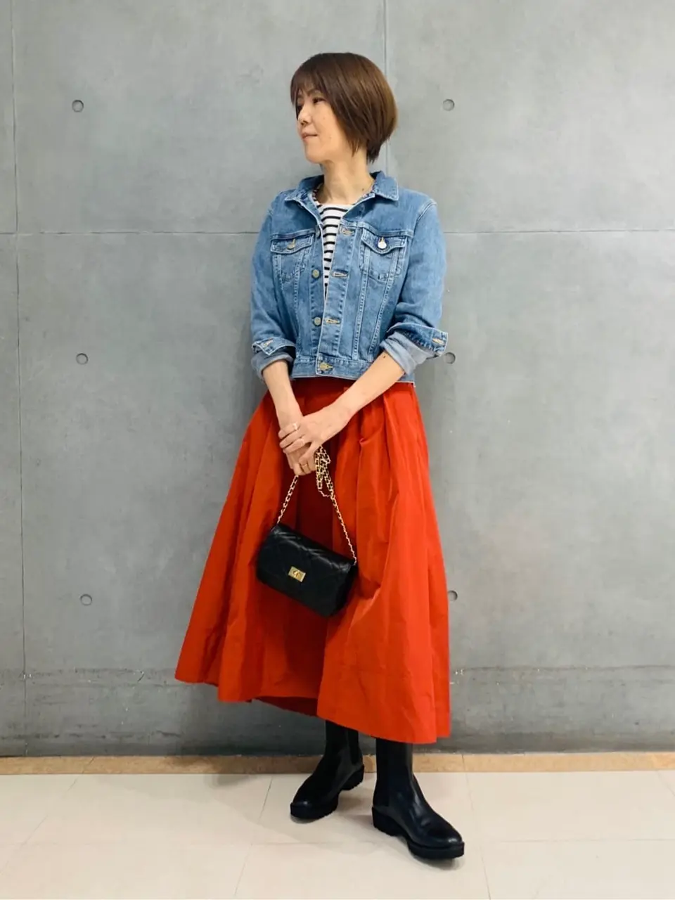  スタッフ  コーディネート画像