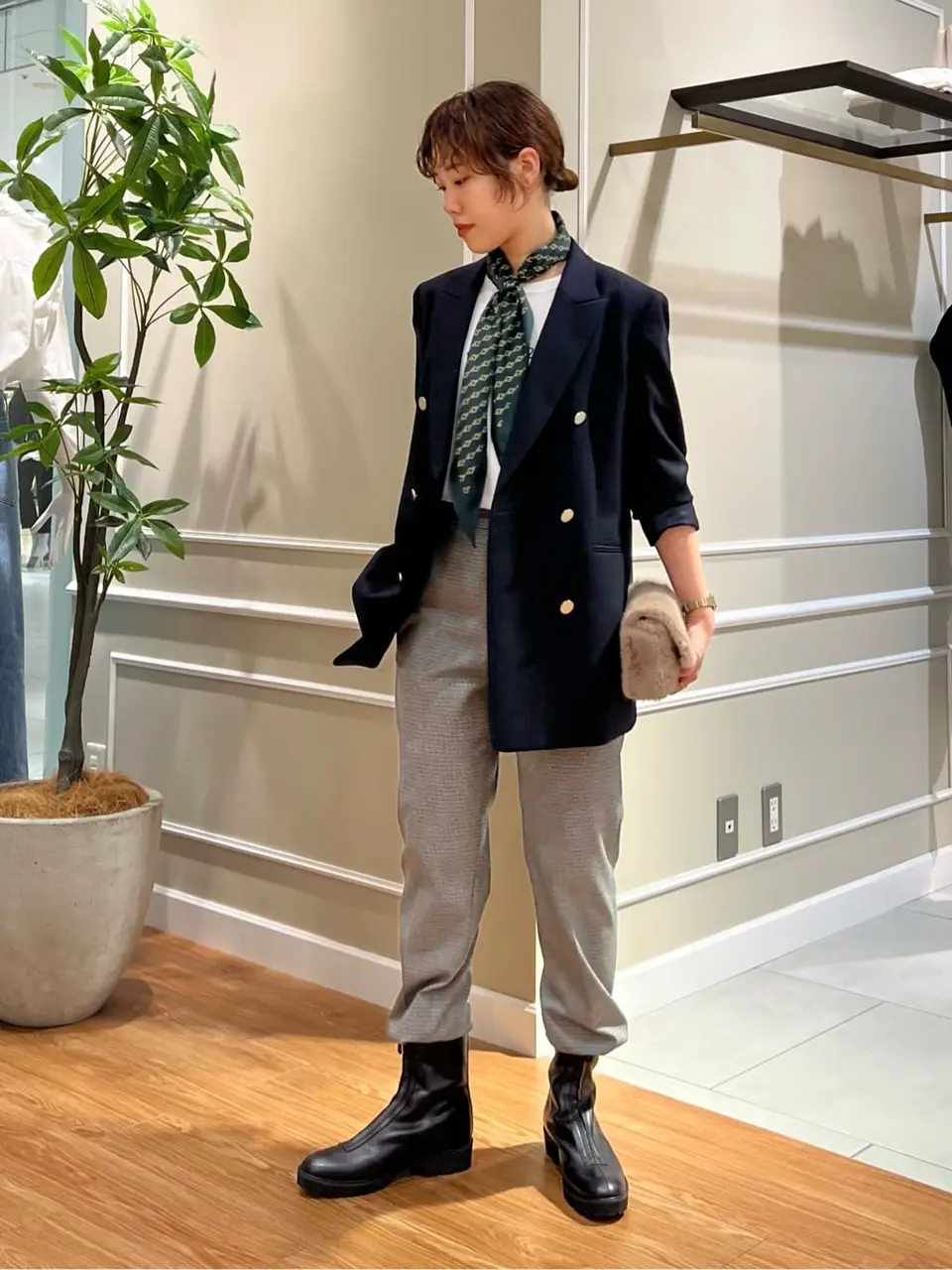 23区 伊藤 コーディネート画像