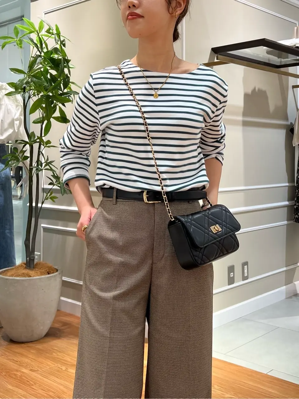 23区 伊藤 コーディネート画像