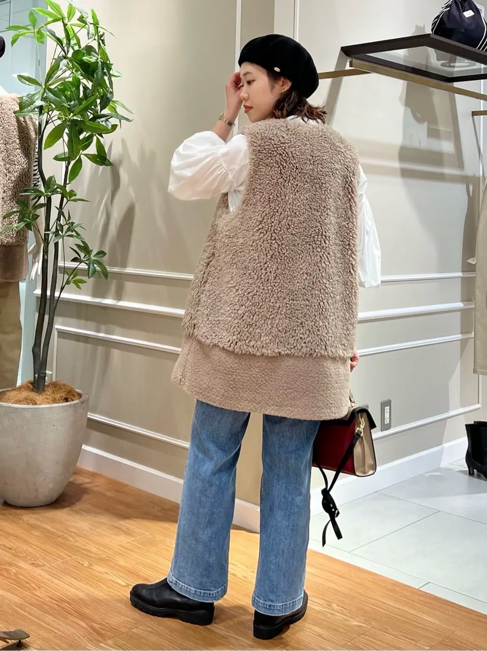 23区 伊藤 コーディネート画像