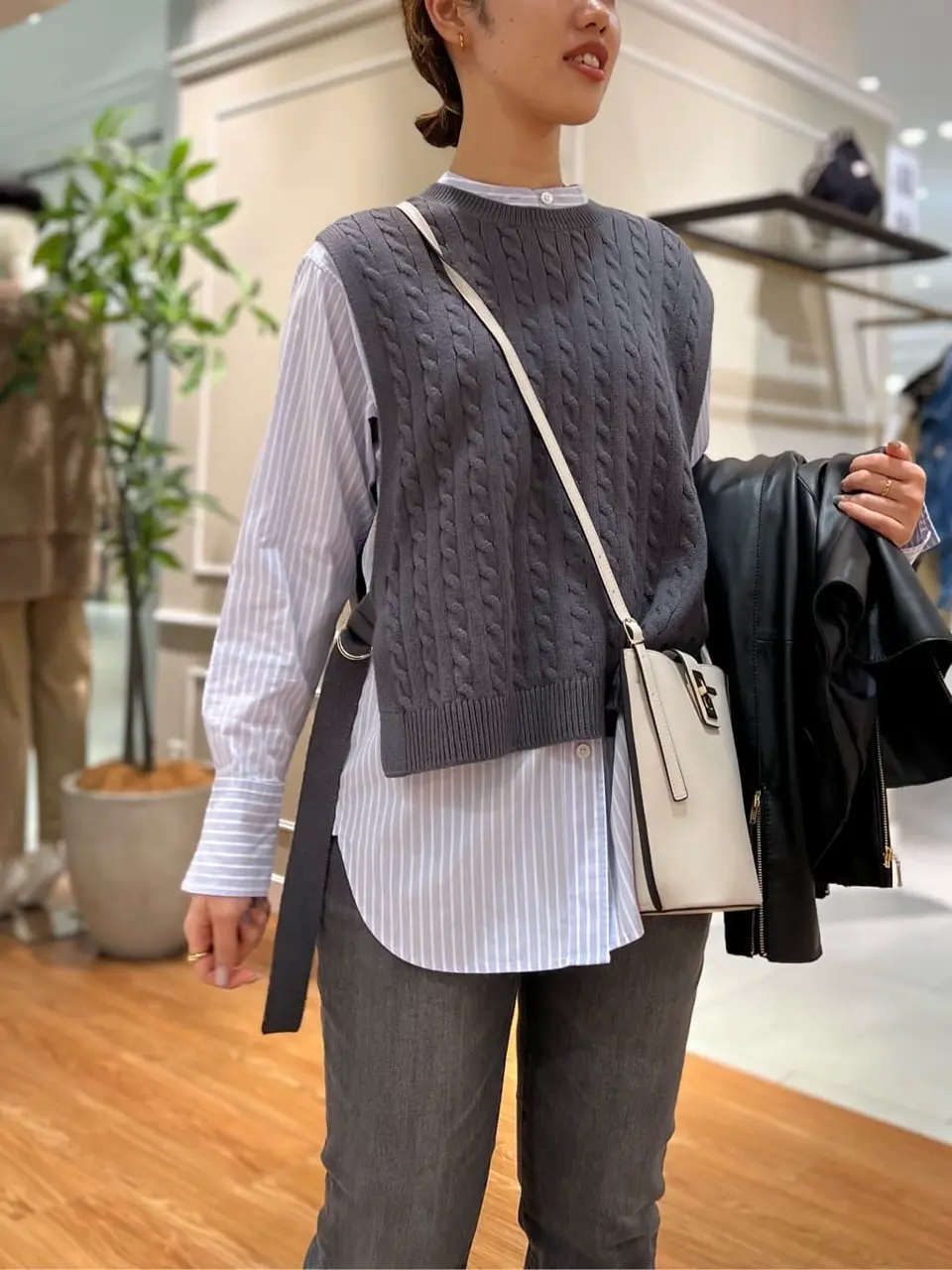 23区 伊藤 コーディネート画像