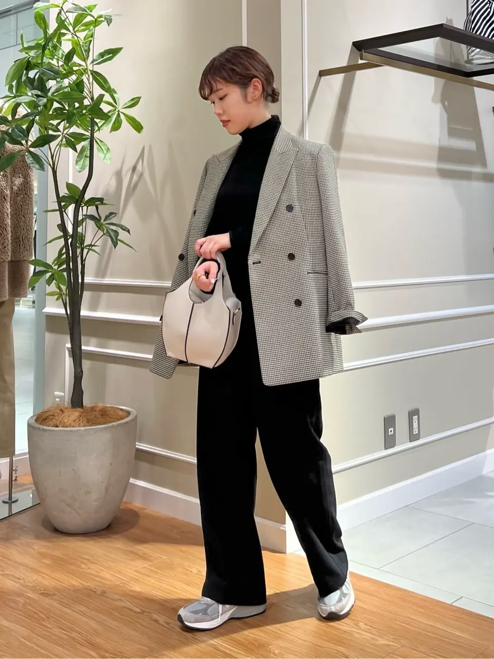 23区 伊藤 コーディネート画像