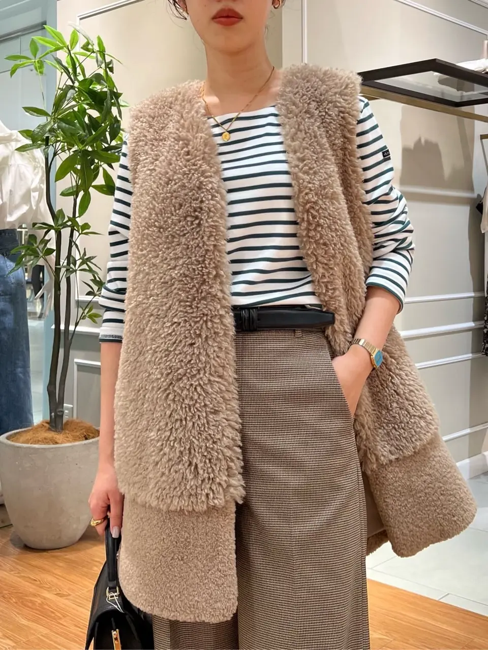 23区 伊藤 コーディネート画像