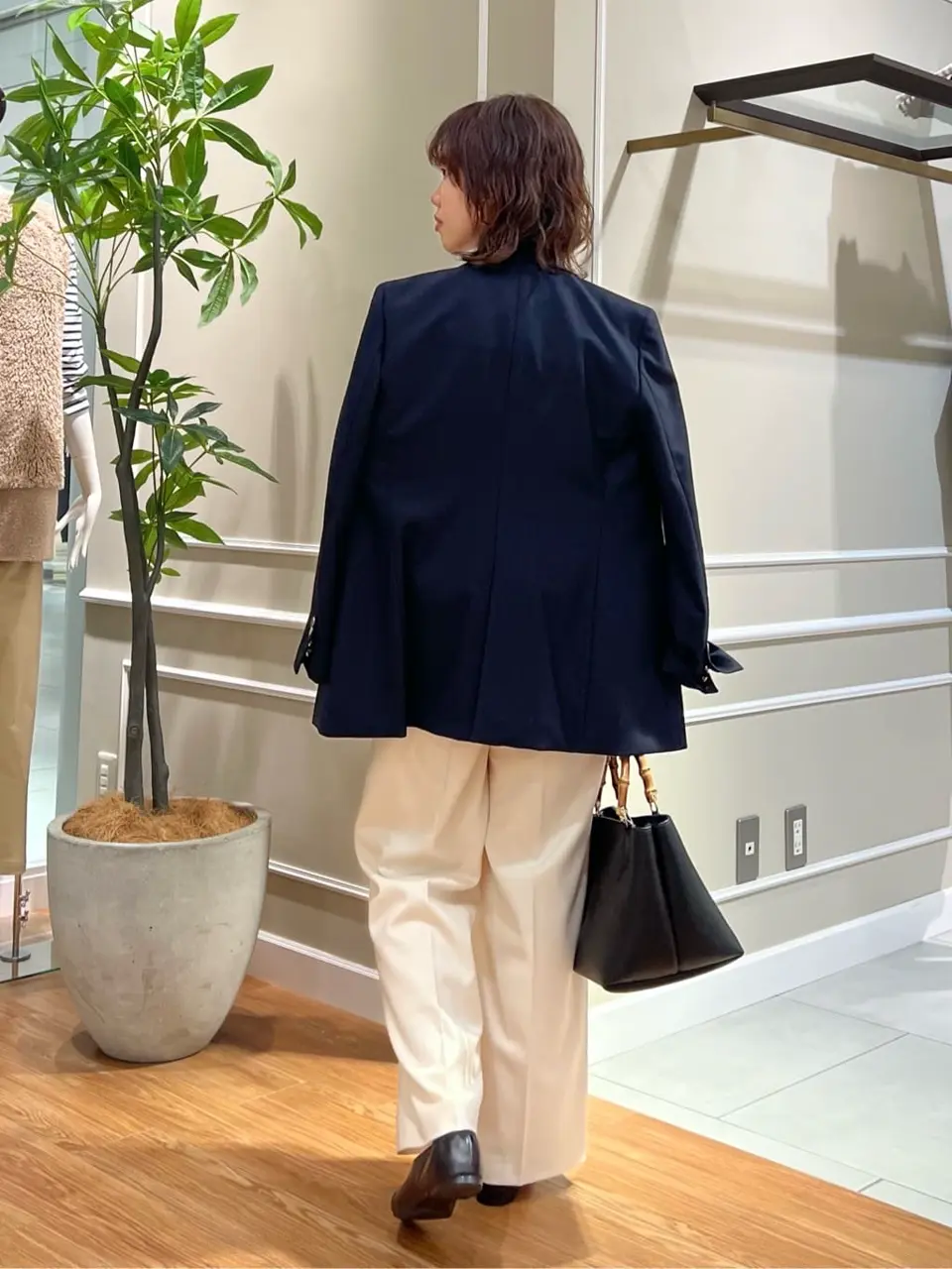 23区 伊藤 コーディネート画像