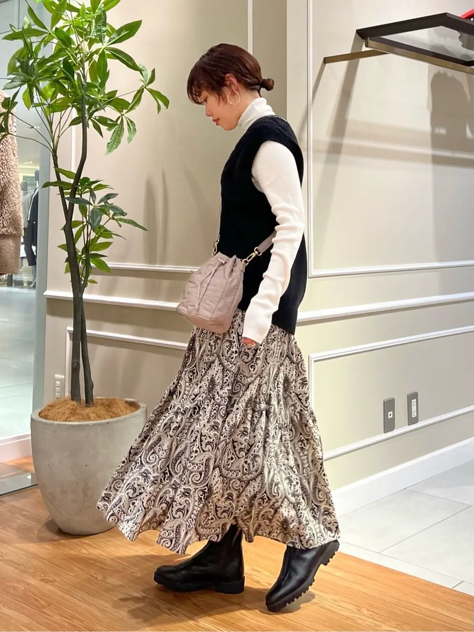 23区 伊藤 コーディネート画像