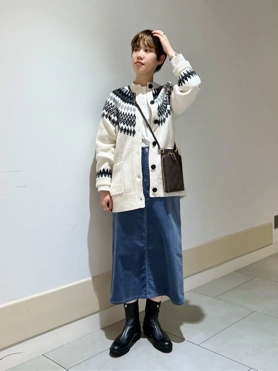 23区 伊藤 コーディネート画像