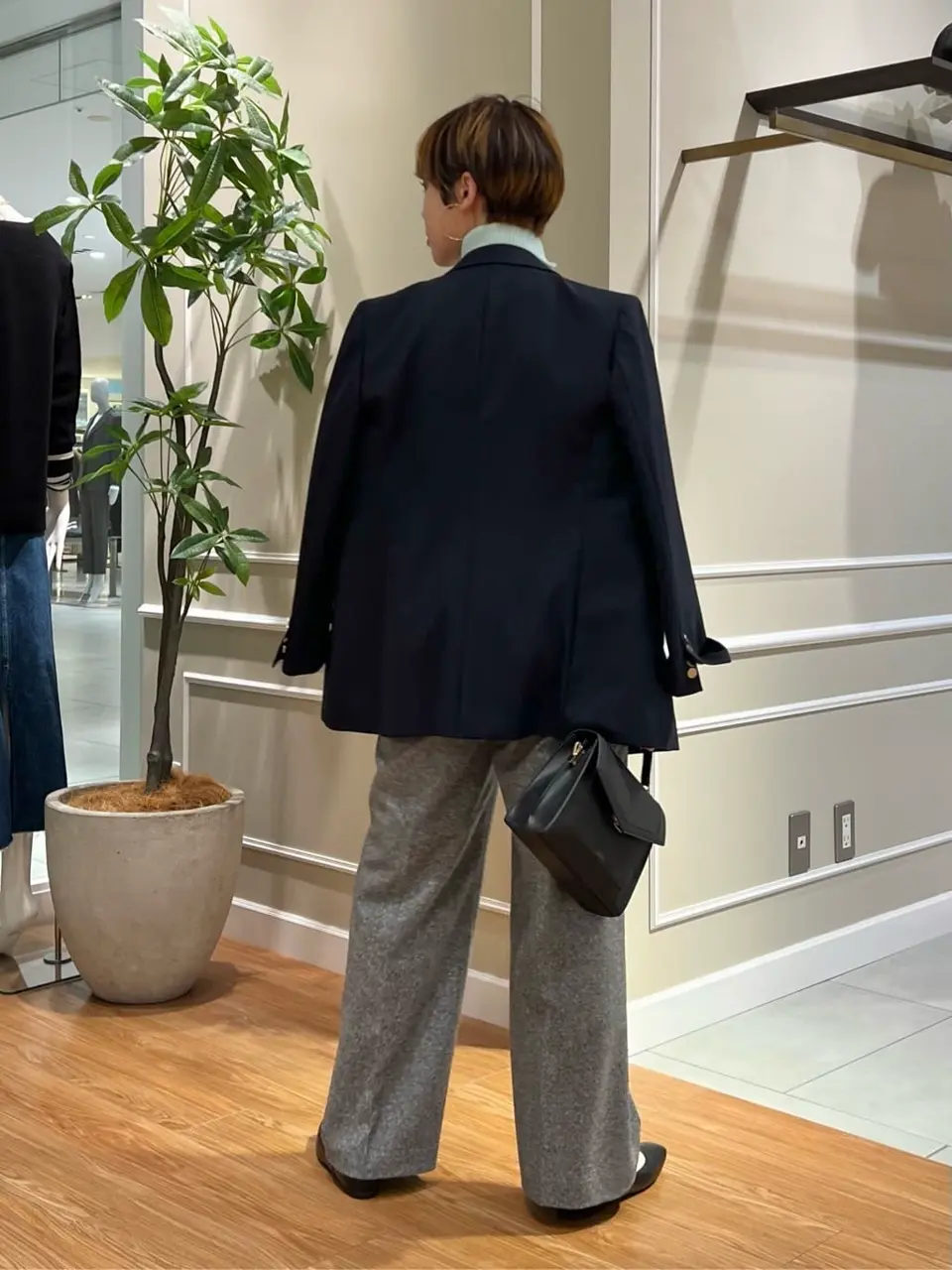 23区 伊藤 コーディネート画像