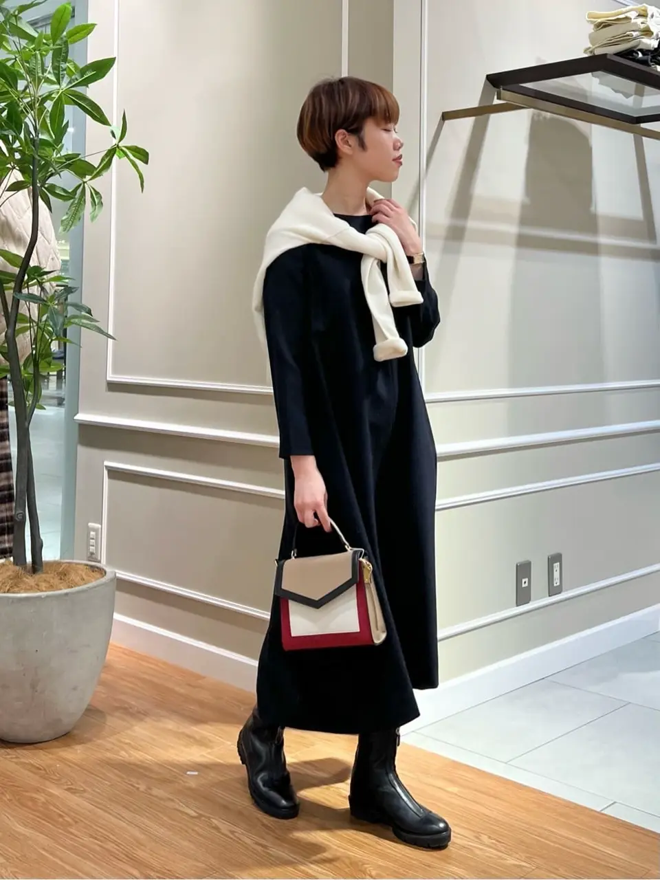 23区 伊藤 コーディネート画像