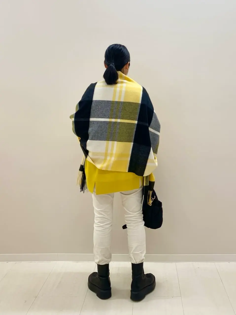 23区 岡本 コーディネート画像