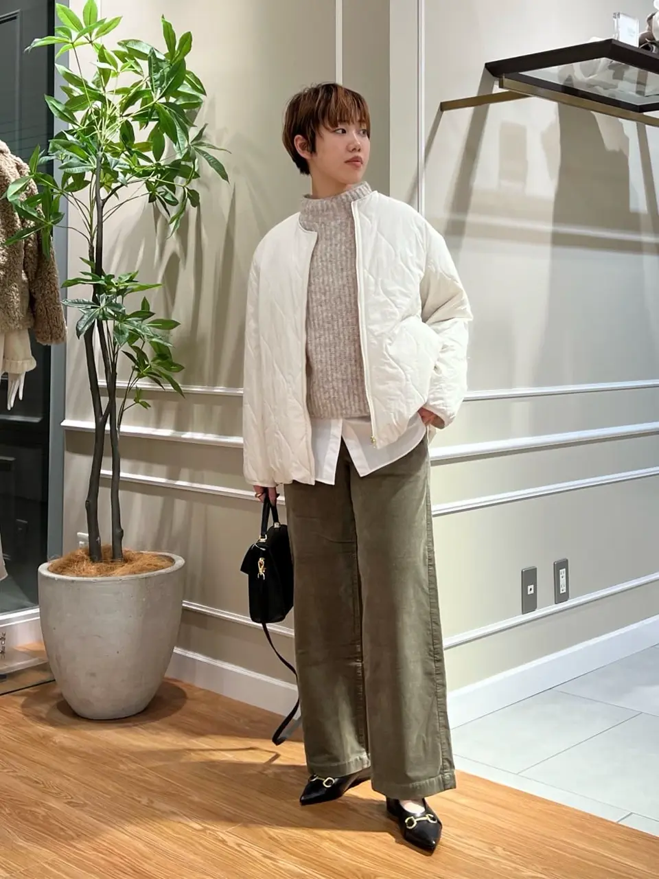 23区 伊藤 コーディネート画像