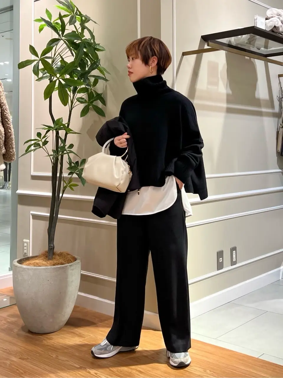 23区 伊藤 コーディネート画像