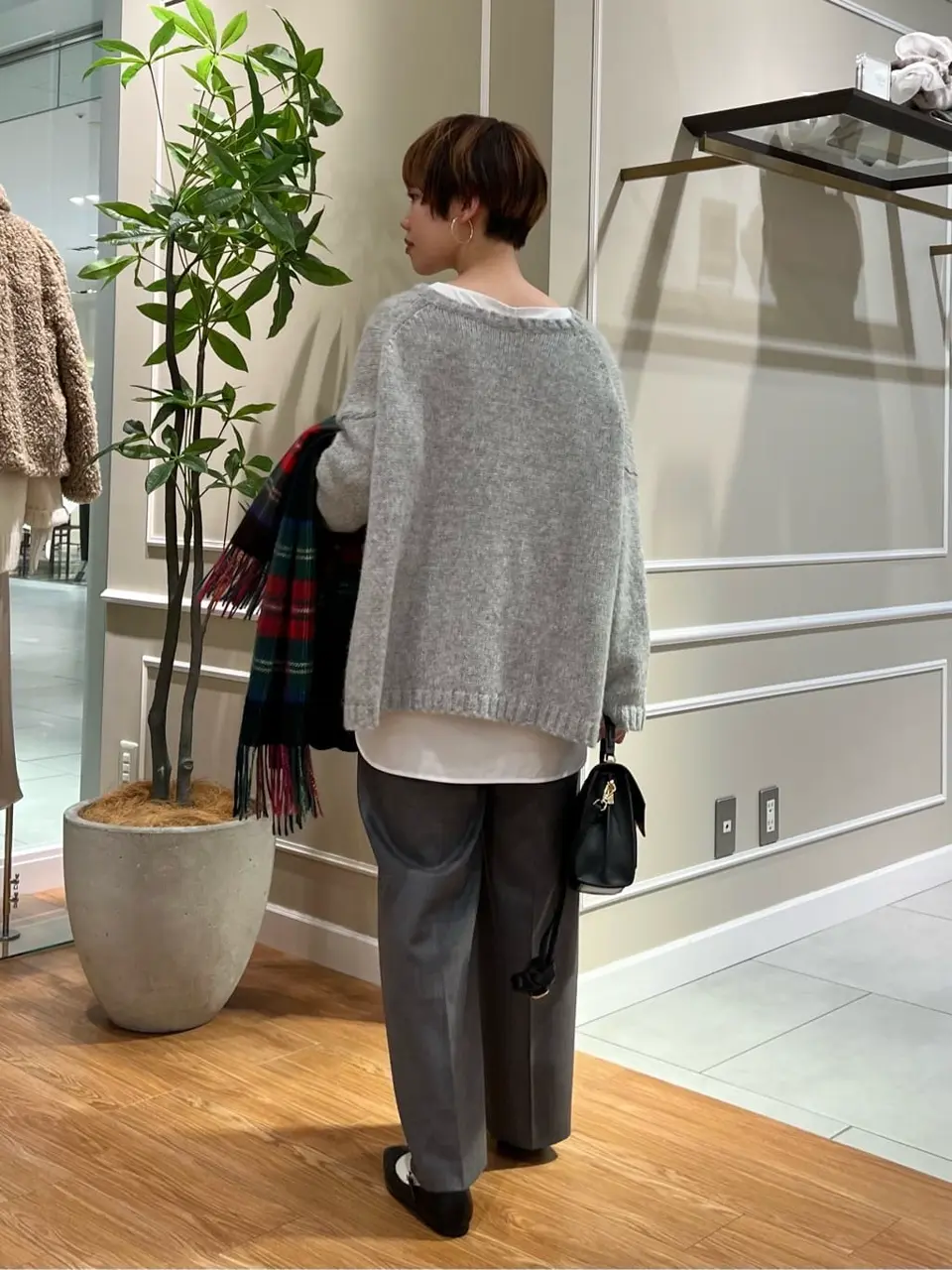 23区 伊藤 コーディネート画像