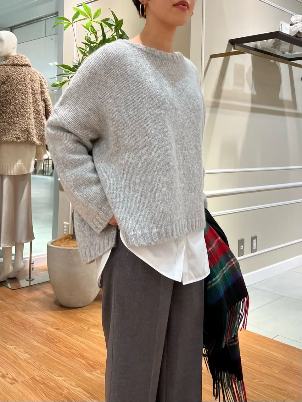 23区 伊藤 コーディネート画像