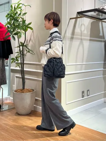 23区 伊藤 コーディネート画像