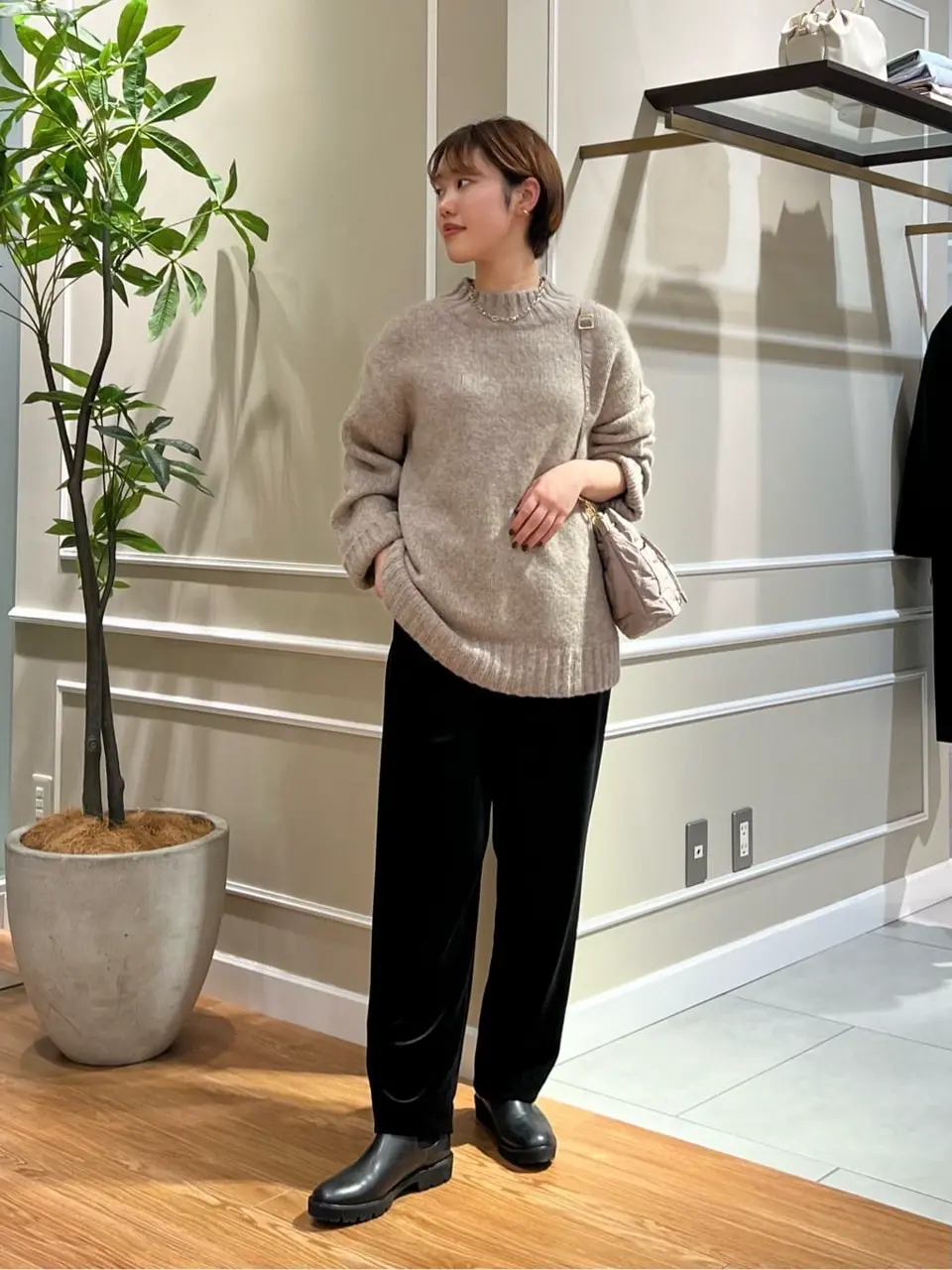 23区 伊藤 コーディネート画像