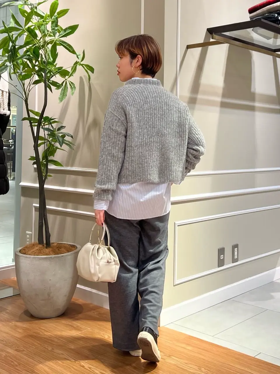 23区 伊藤 コーディネート画像