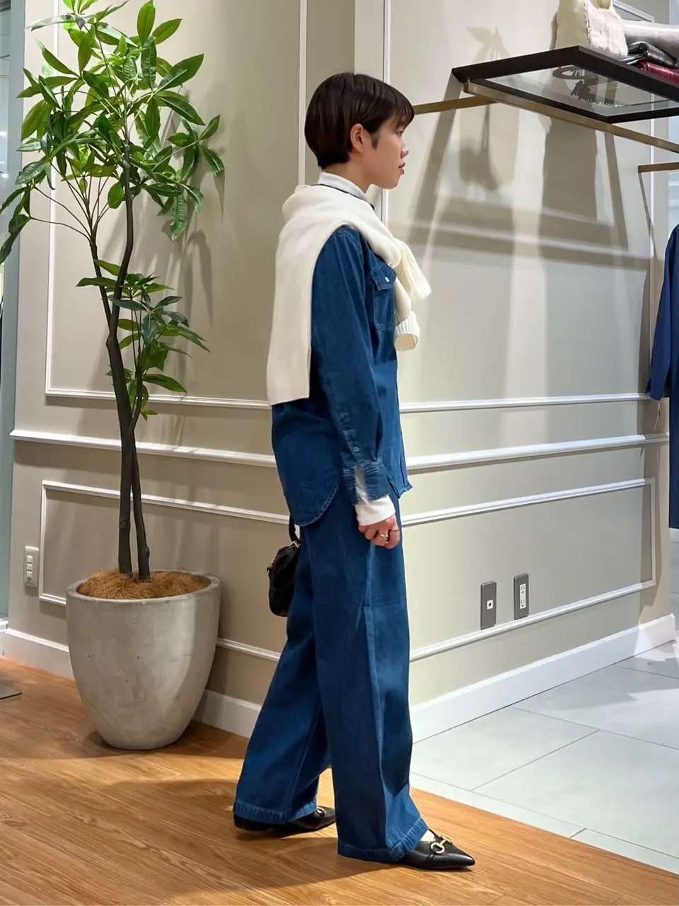 23区 伊藤 コーディネート画像