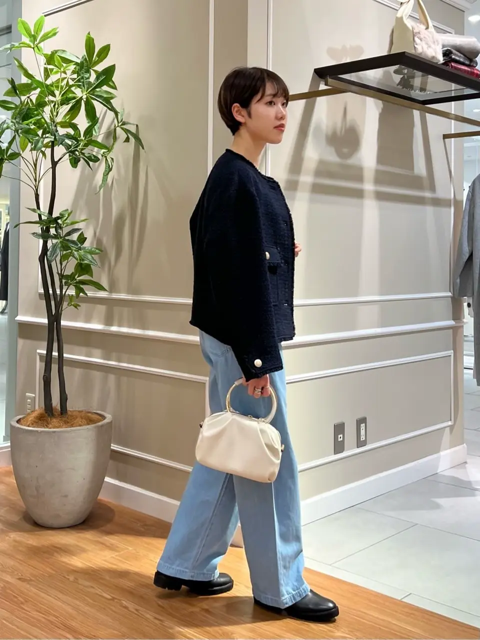 23区 伊藤 コーディネート画像