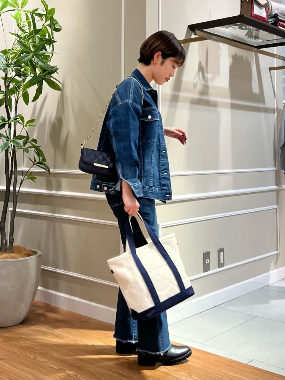 23区 伊藤 コーディネート画像