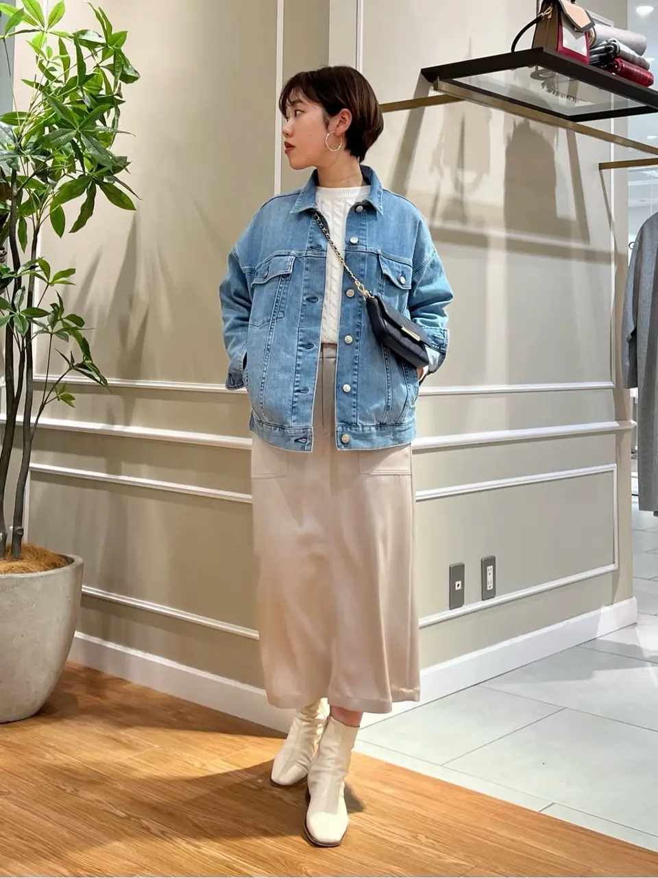 23区 伊藤 コーディネート画像