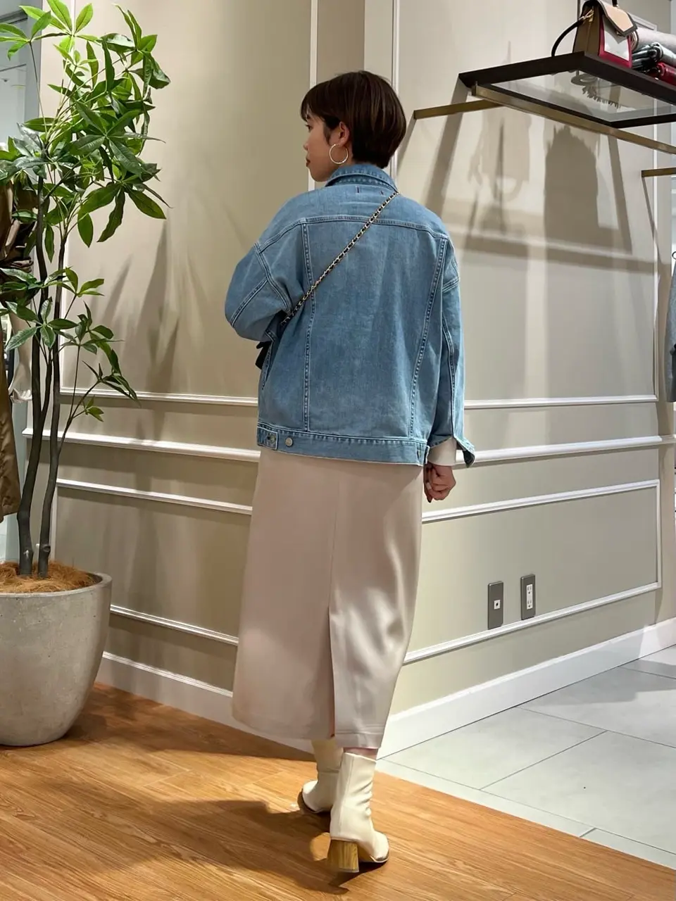 23区 伊藤 コーディネート画像