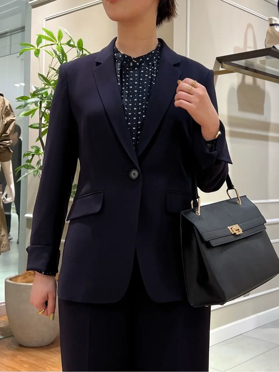 23区 伊藤 コーディネート画像