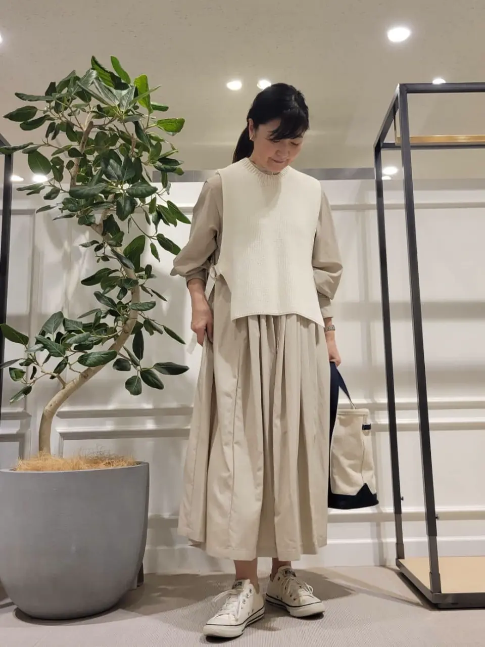  新保 コーディネート画像