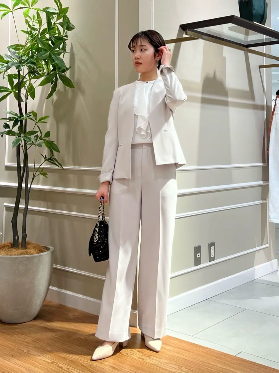 23区 伊藤 コーディネート画像