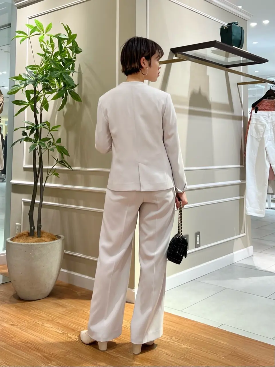 23区 伊藤 コーディネート画像