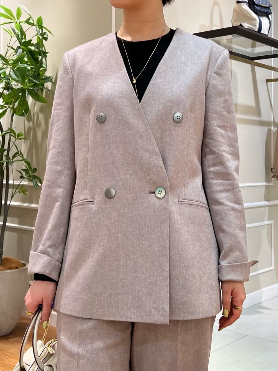 23区 伊藤 コーディネート画像