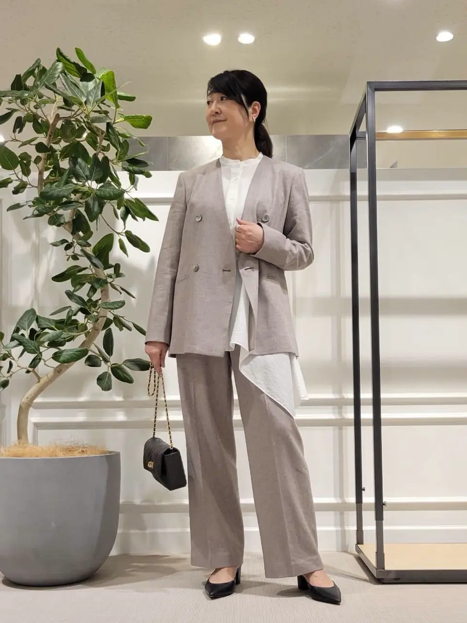  新保 コーディネート画像