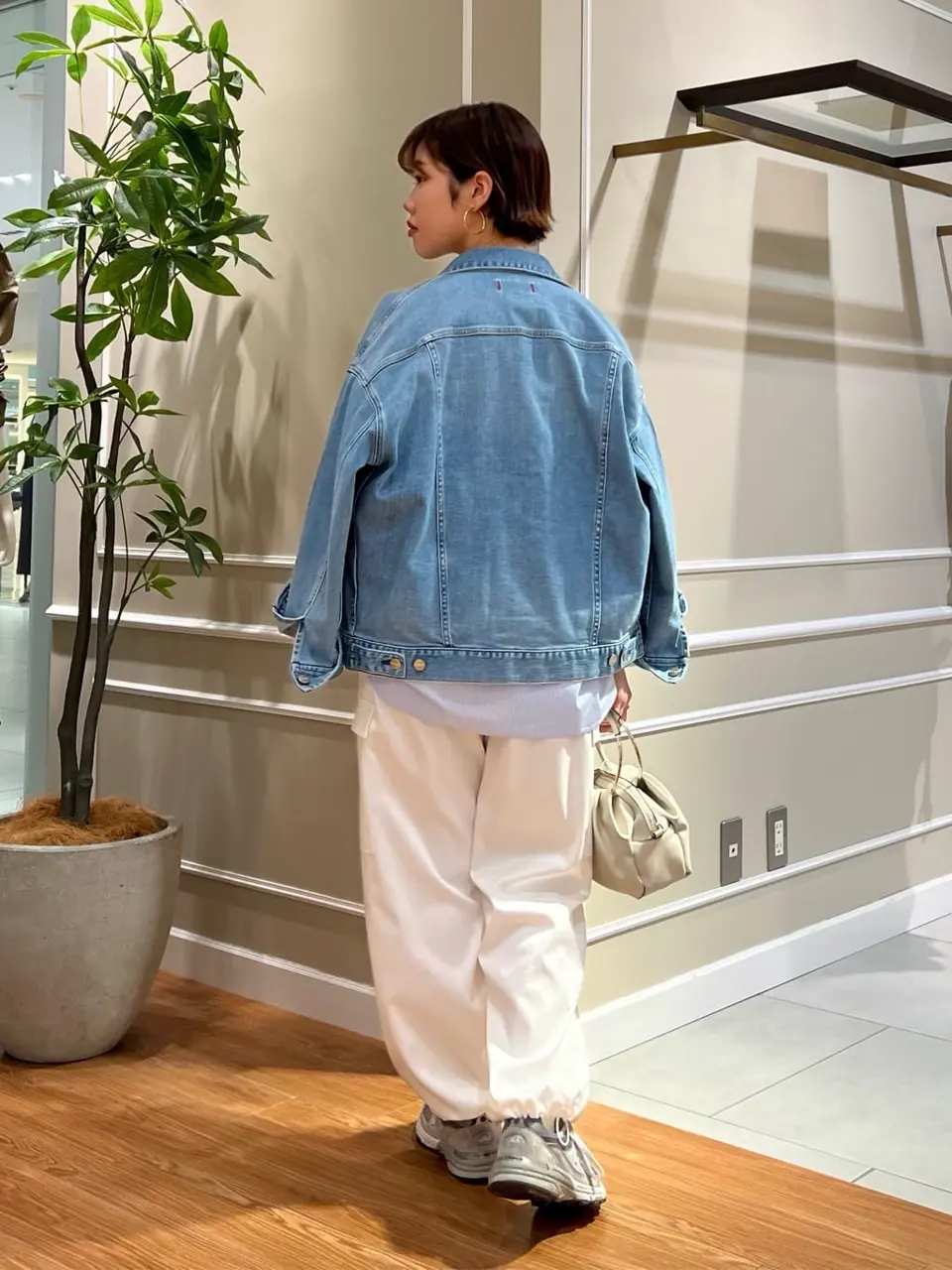 23区 伊藤 コーディネート画像