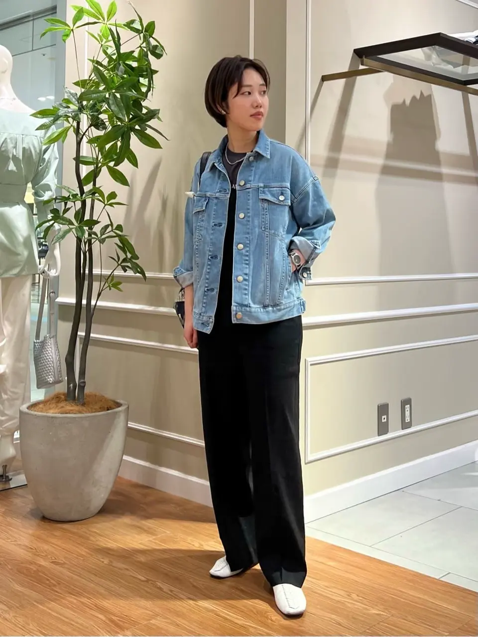 23区 伊藤 コーディネート画像