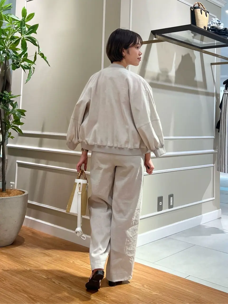 23区 伊藤 コーディネート画像