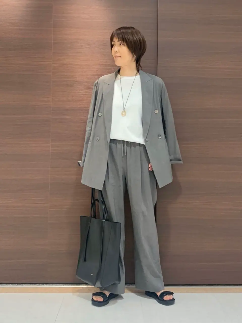 23区 スタッフ  コーディネート画像